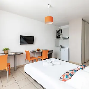 Aparthotel Appart’city Marseille Aéroport – Vitrolles Vitrolles (Bouches-du-Rhone)